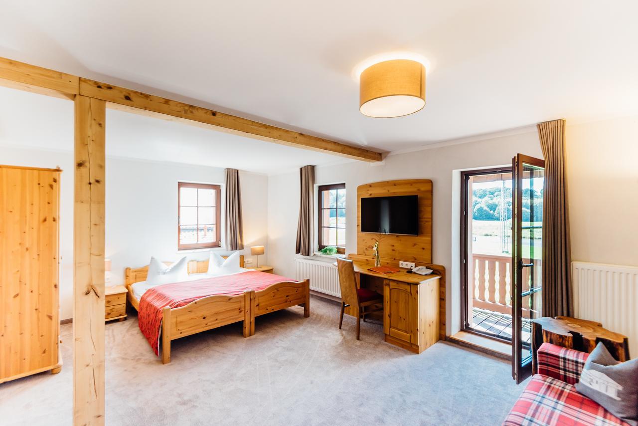 Отель Erlebnishotel 